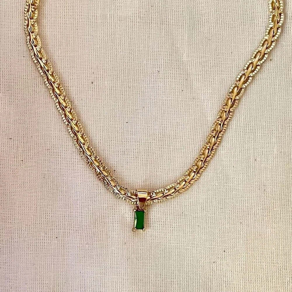 y2k style gold emerald pendant necklace